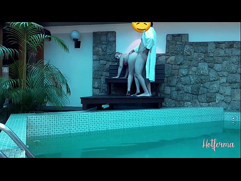 ❤️ A főnök meghívja a szobalányt a medencébe, de nem tud ellenállni egy forró ❤️❌ Szex at hu.com-porn-hat.ru